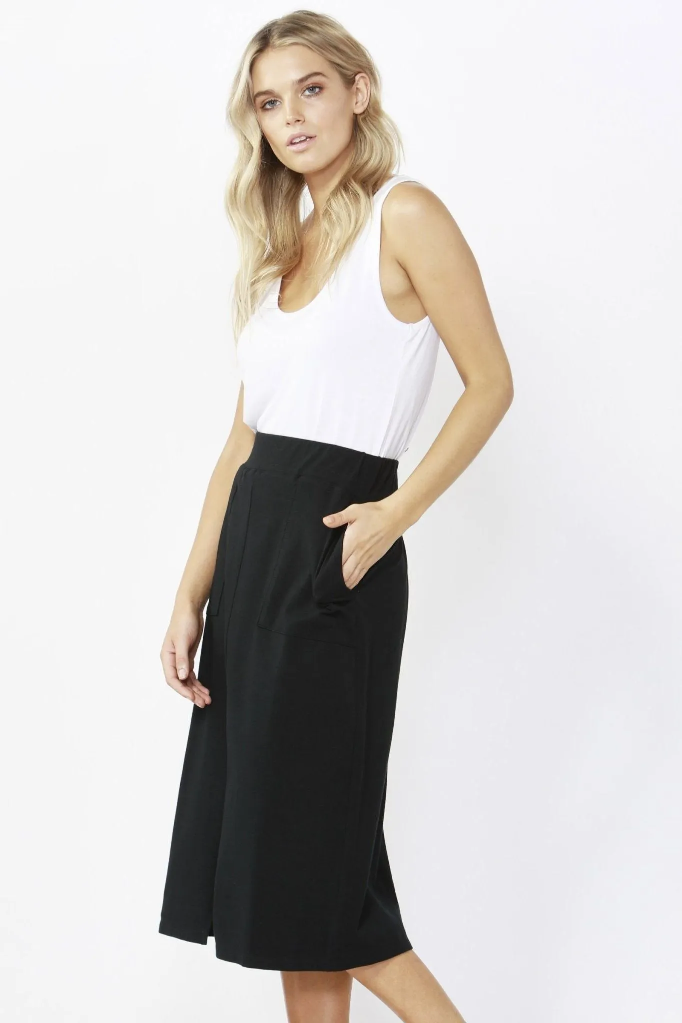 Betty Basics Kristen Skirt in Black