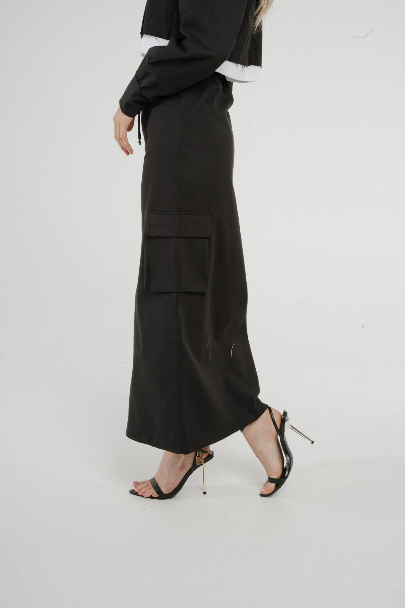 Cathy Cargo Skirt In Black