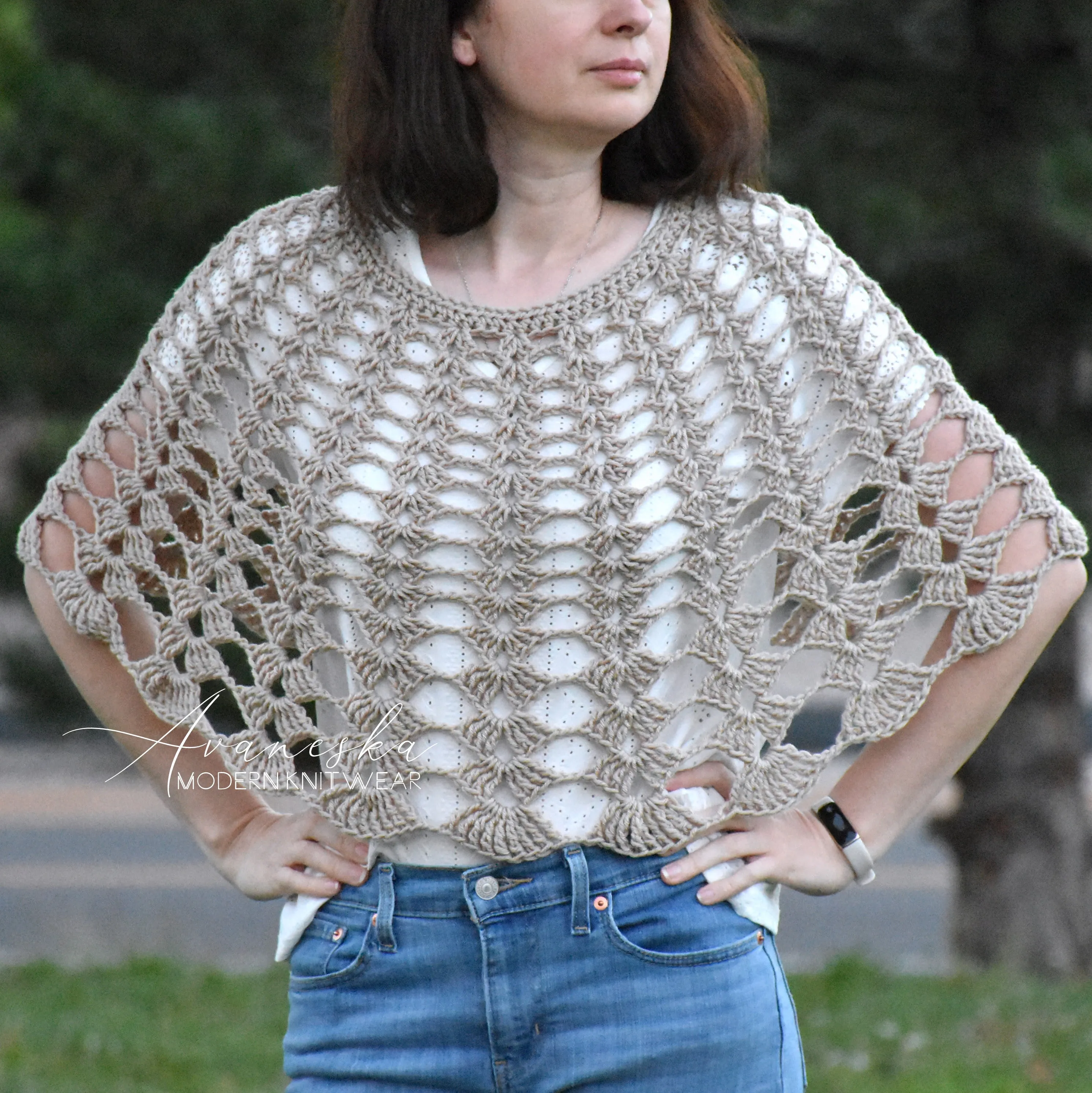 Crochet Round Capelet | The VENTANA