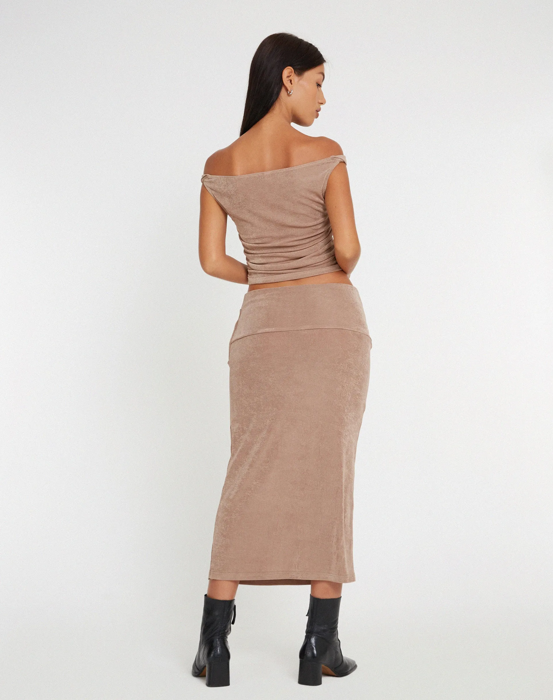 Gadis Slinky Midi Skirt in Neutral