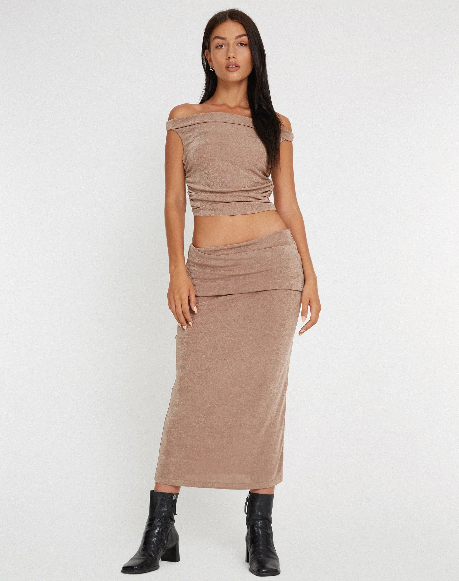 Gadis Slinky Midi Skirt in Neutral