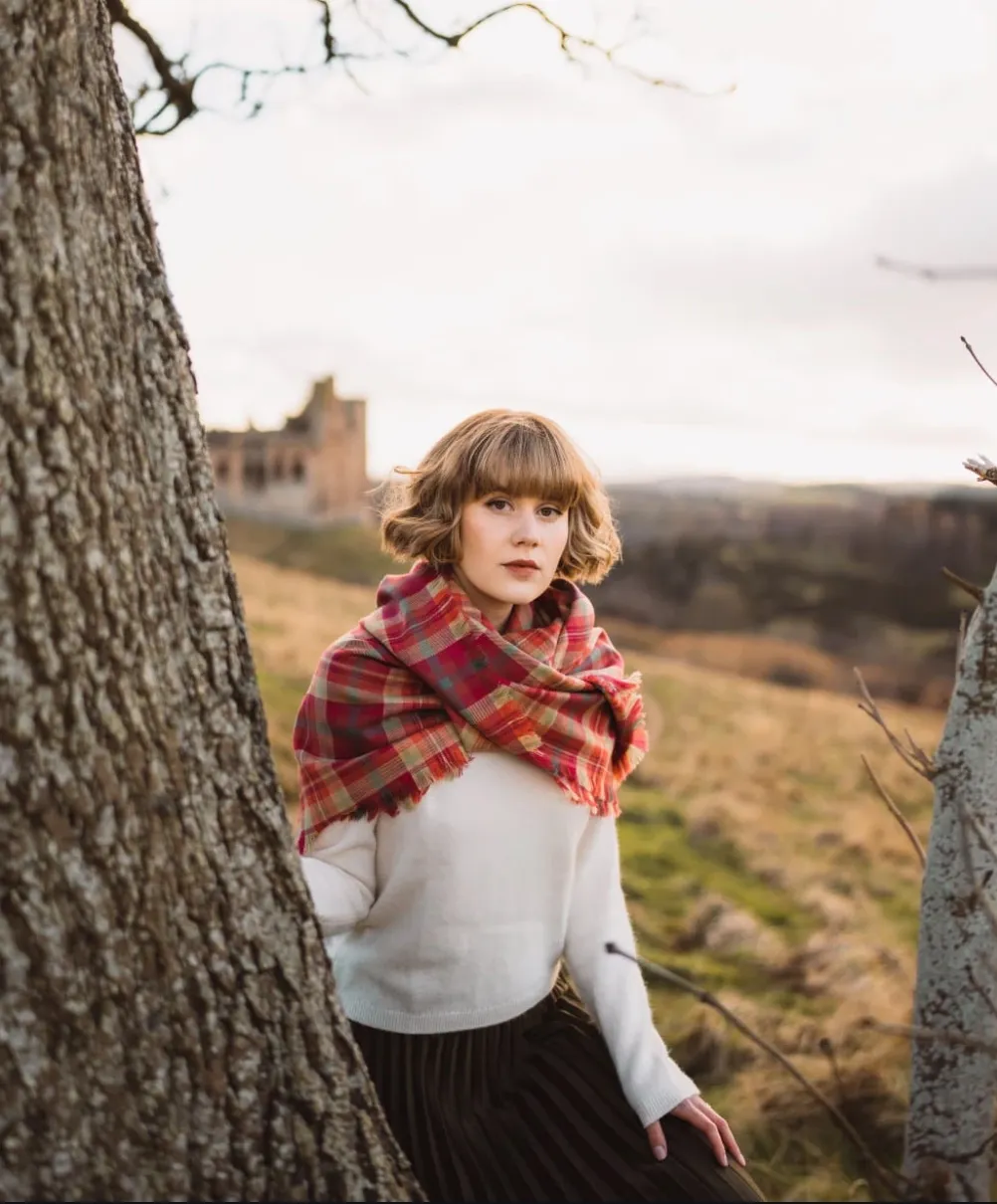 Highland Rose Outlandish Shawl by LoullyMakes