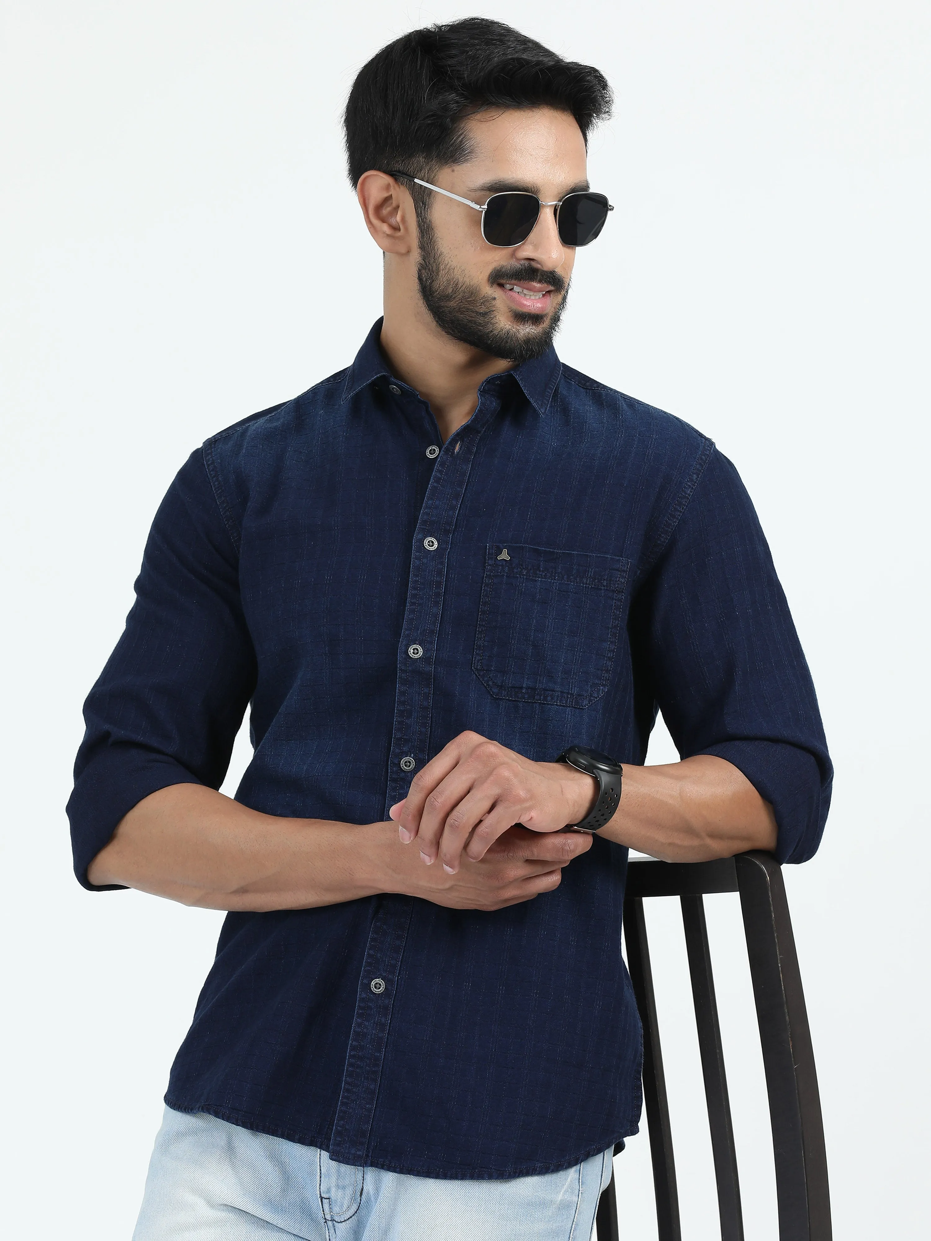 MEN'S BLUE SOLID SLIM FIT DENIM SHIRT