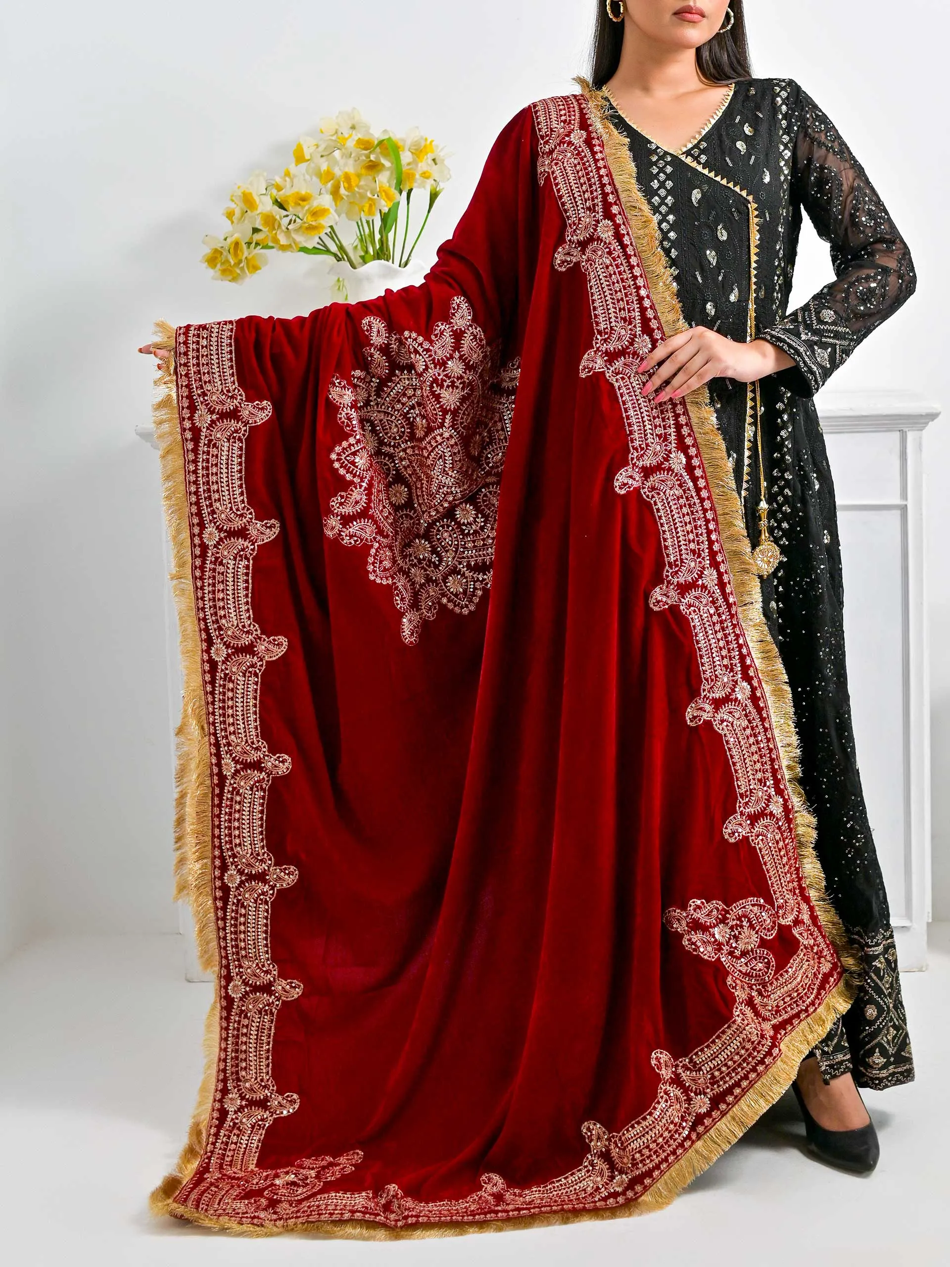 Pret Diaries Stitched Embroidered Velvet Shawl Winter Collection'2024-54645