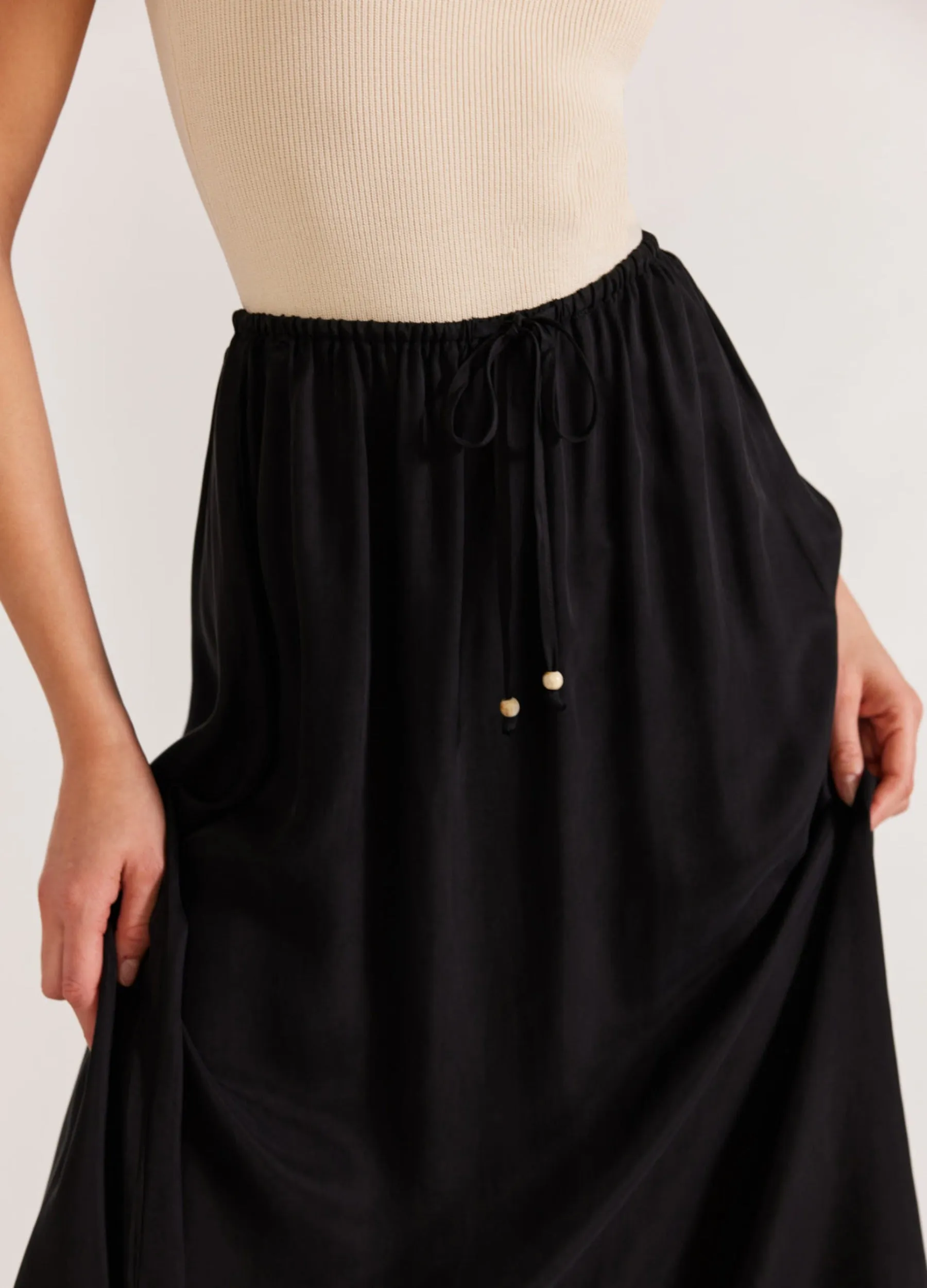 Staple the Label - Nola Cupro Midi Skirt - Black