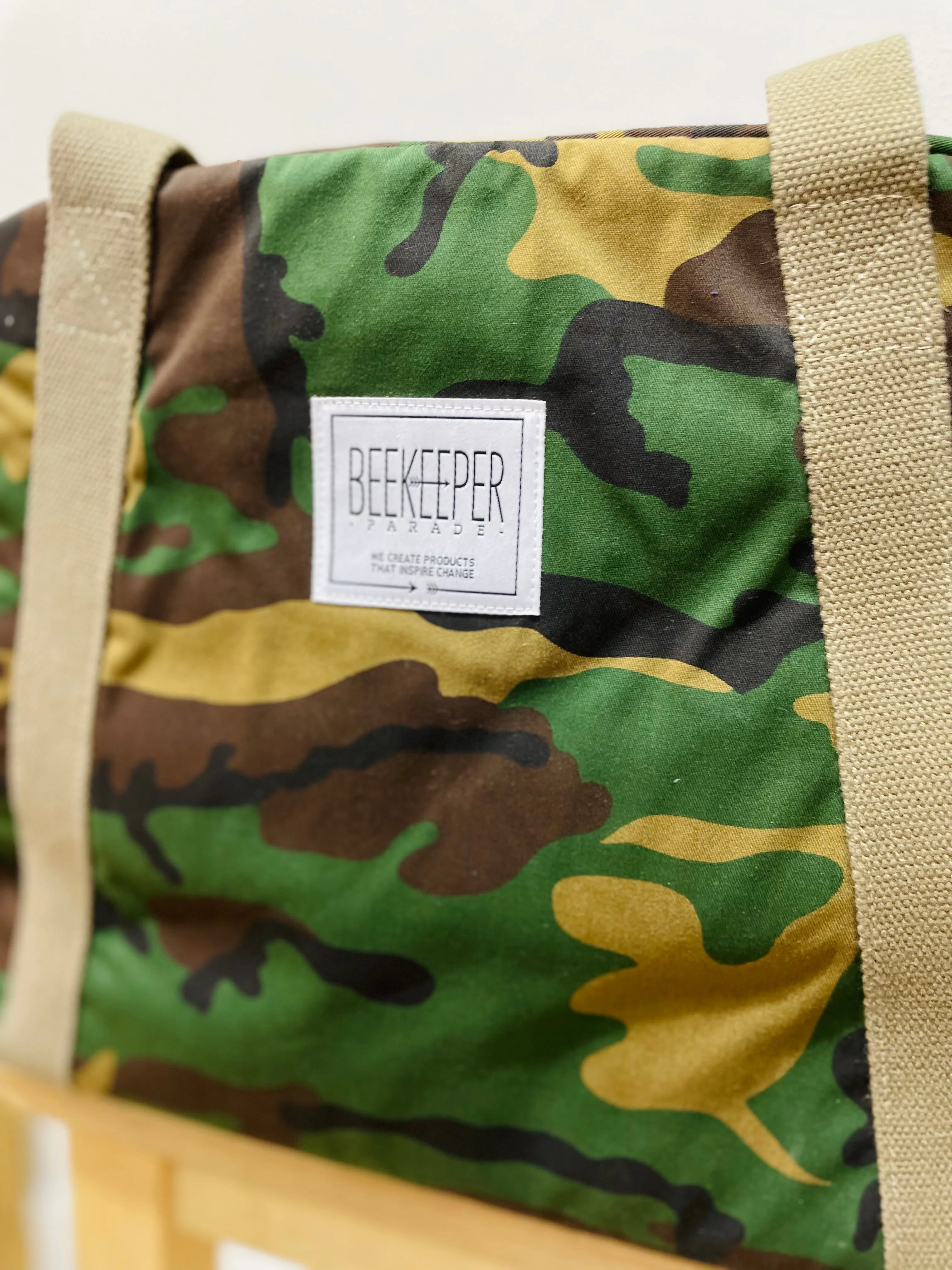 The Camouflage Medium BeeKeeper Weekender (Masterpiece)