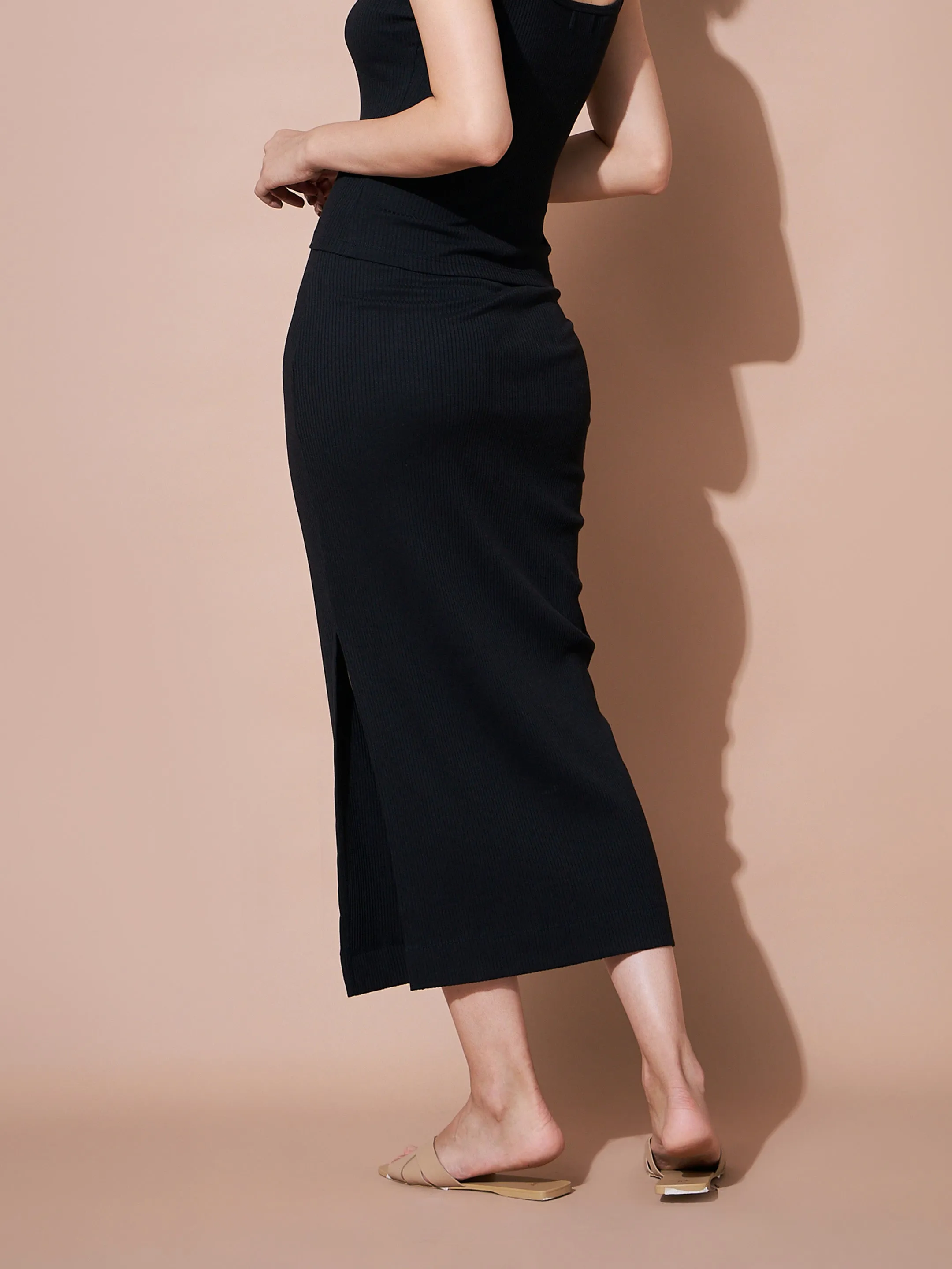 Women Black Rib Pencil Skirt